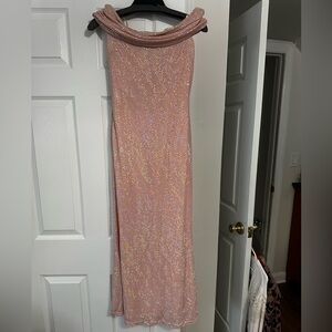 Hello Molly Off the Shoulder glitter light pink fitted dress